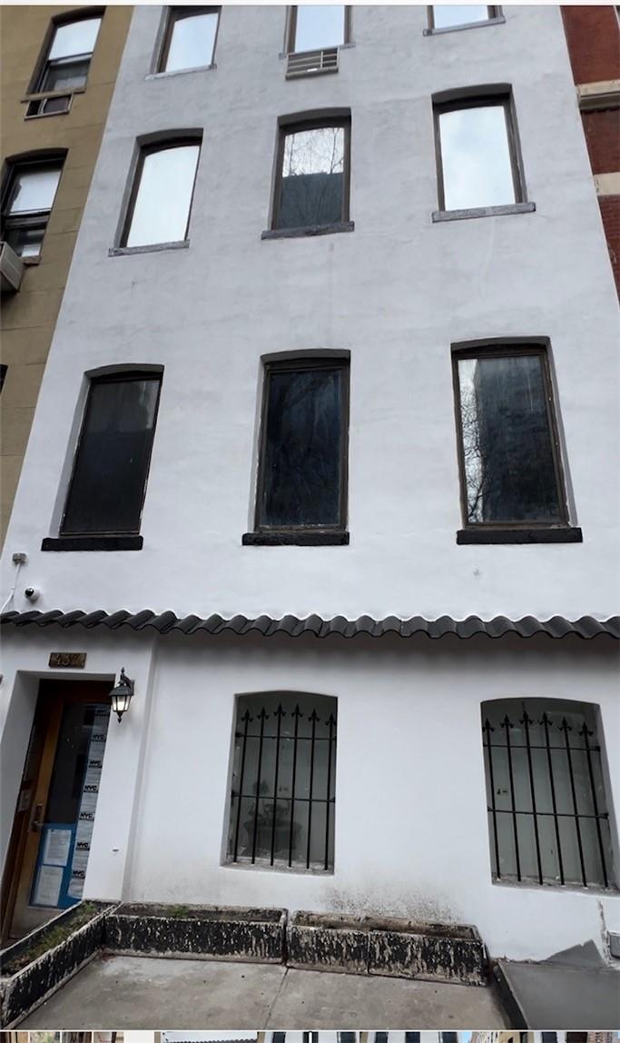 #2 photo, 437 W 43rd Street, マンハッタン New York (Manhattan) , NY 10036