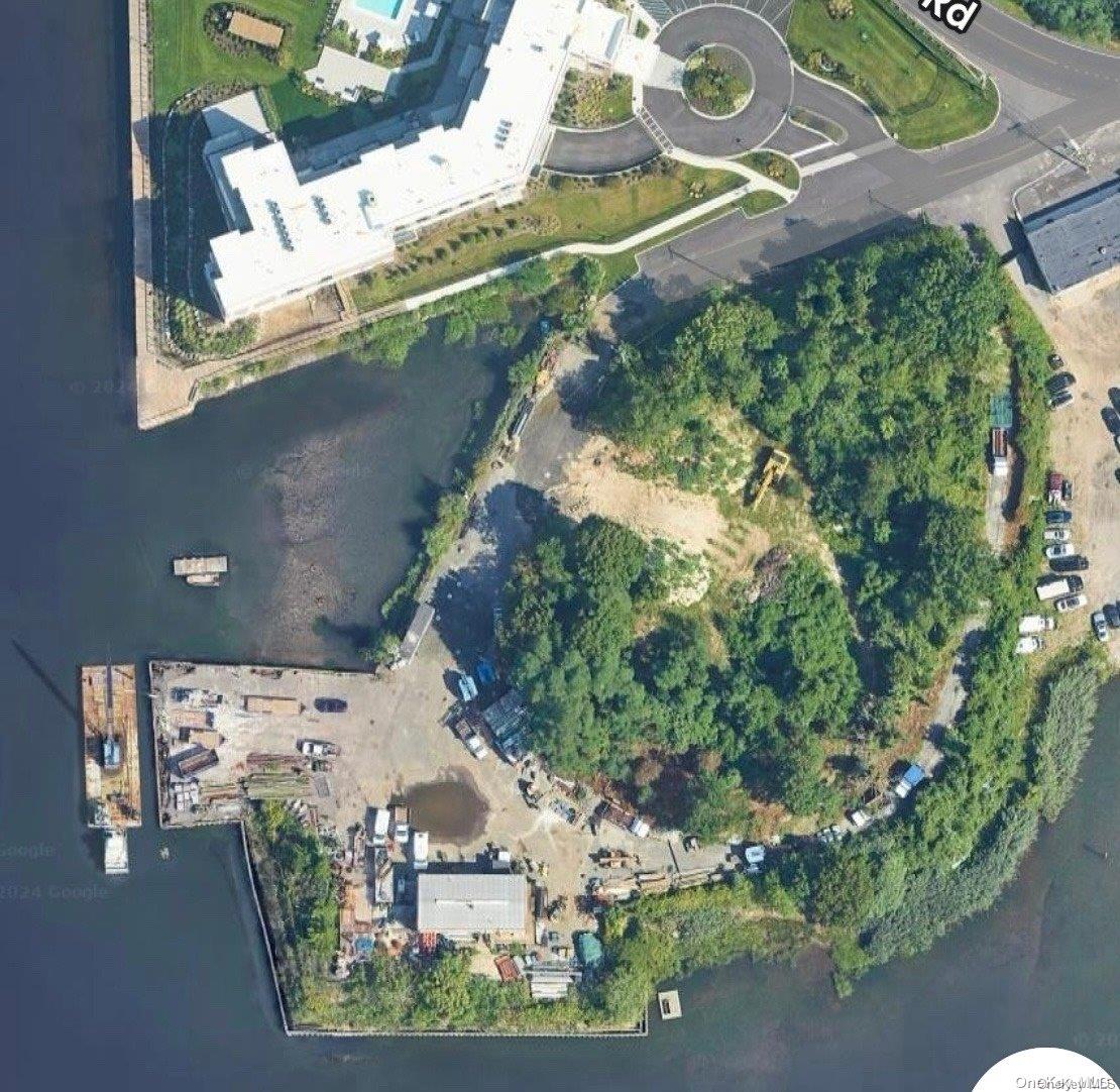 #3 photo, 100 Shore Road, ナッソー郡 Glenwood Landing , NY 11547