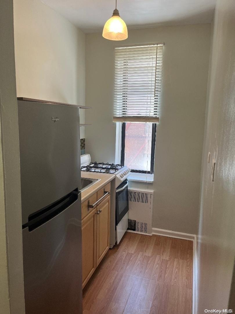 #6 photo, 103-25 68 Avenue, Forest Hills , NY 11375