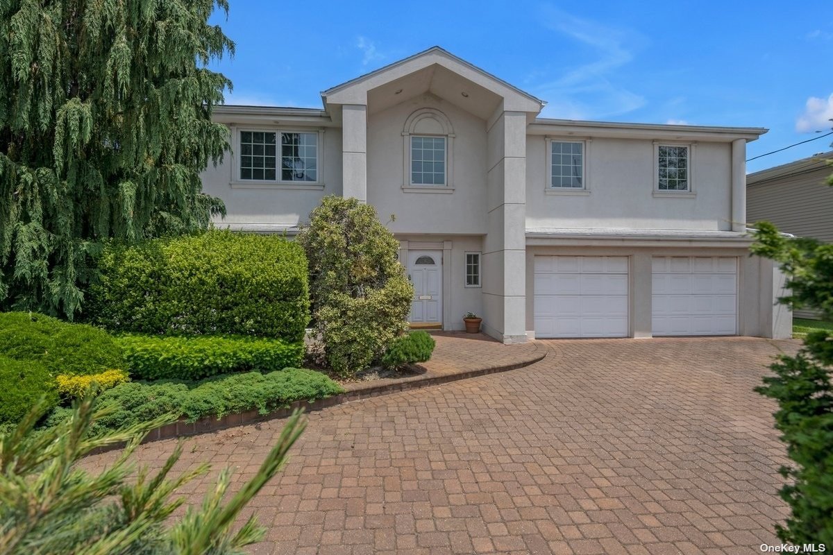 #1 photo, 2949 Cheryl Road, Merrick , NY 11566