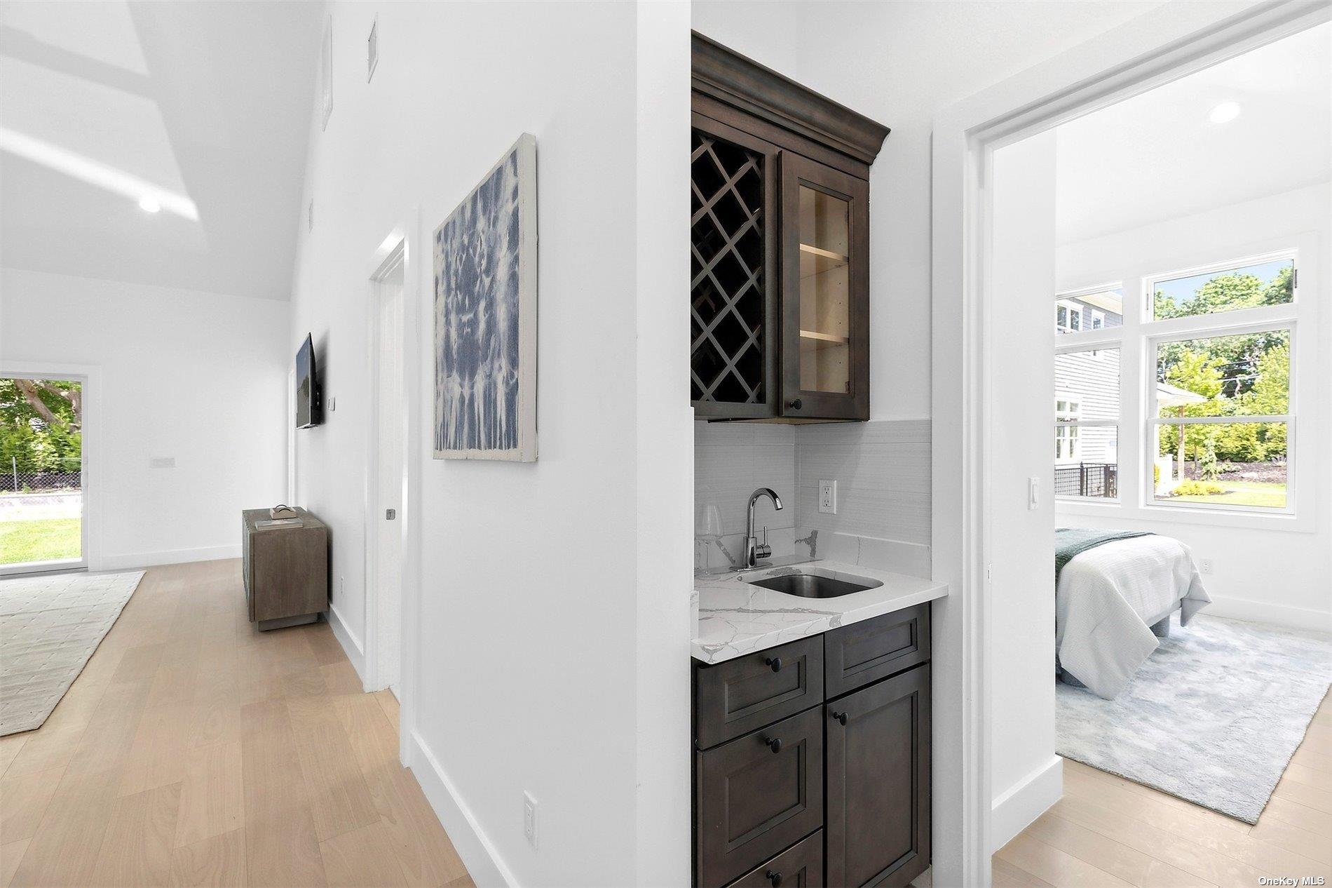 #6 photo, 21 Montauk Hwy #5, サフォーク郡 Westhampton , NY 11977