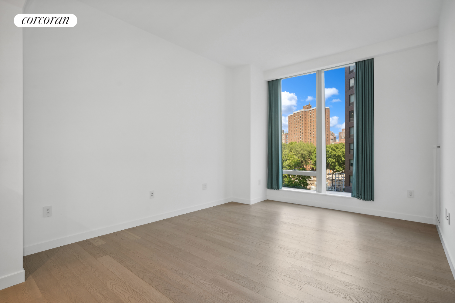 #1 photo, 252 SOUTH Street, Two Bridges , NY 10002