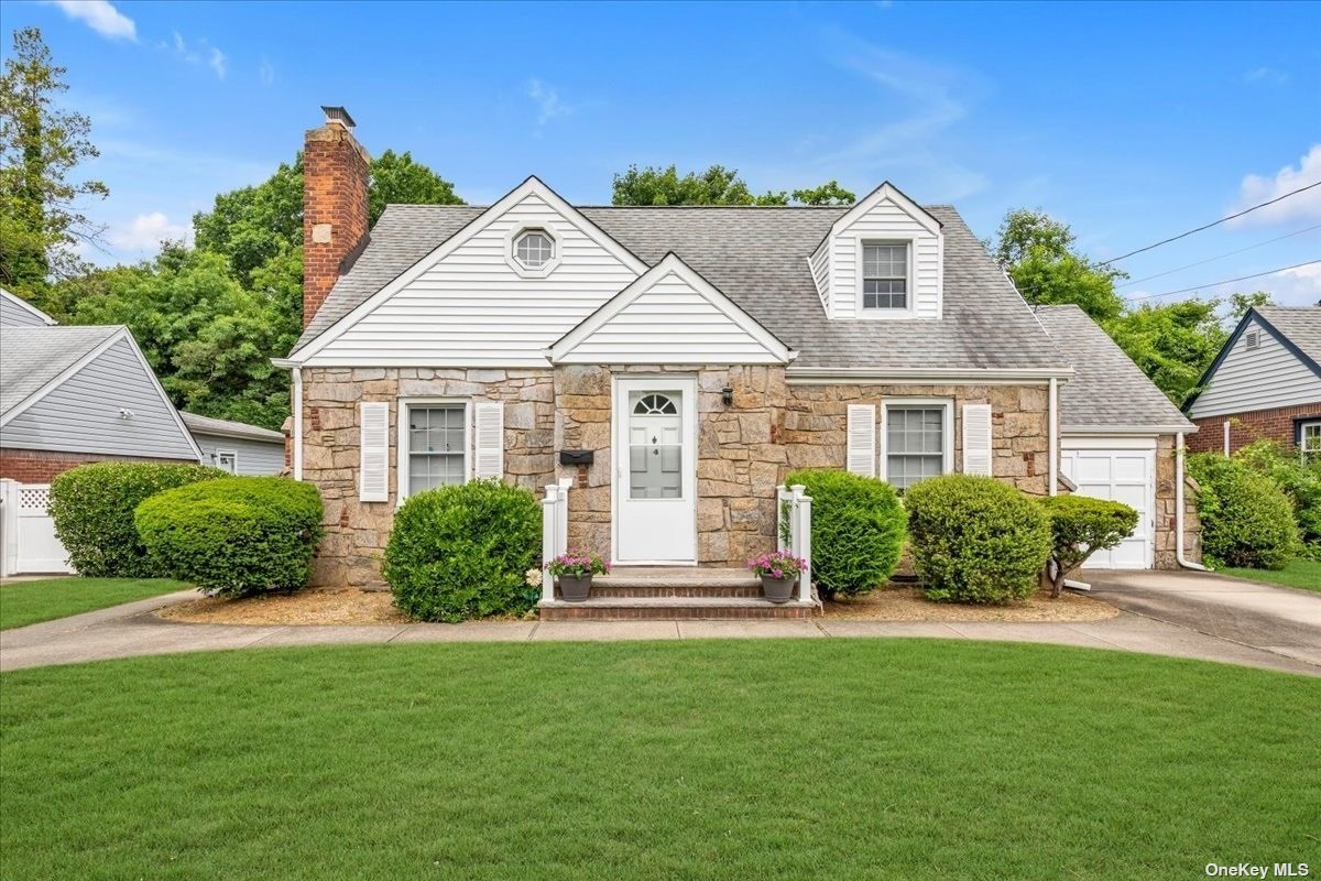 #1 photo, 526 Langley Avenue, West Hempstead , NY 11552