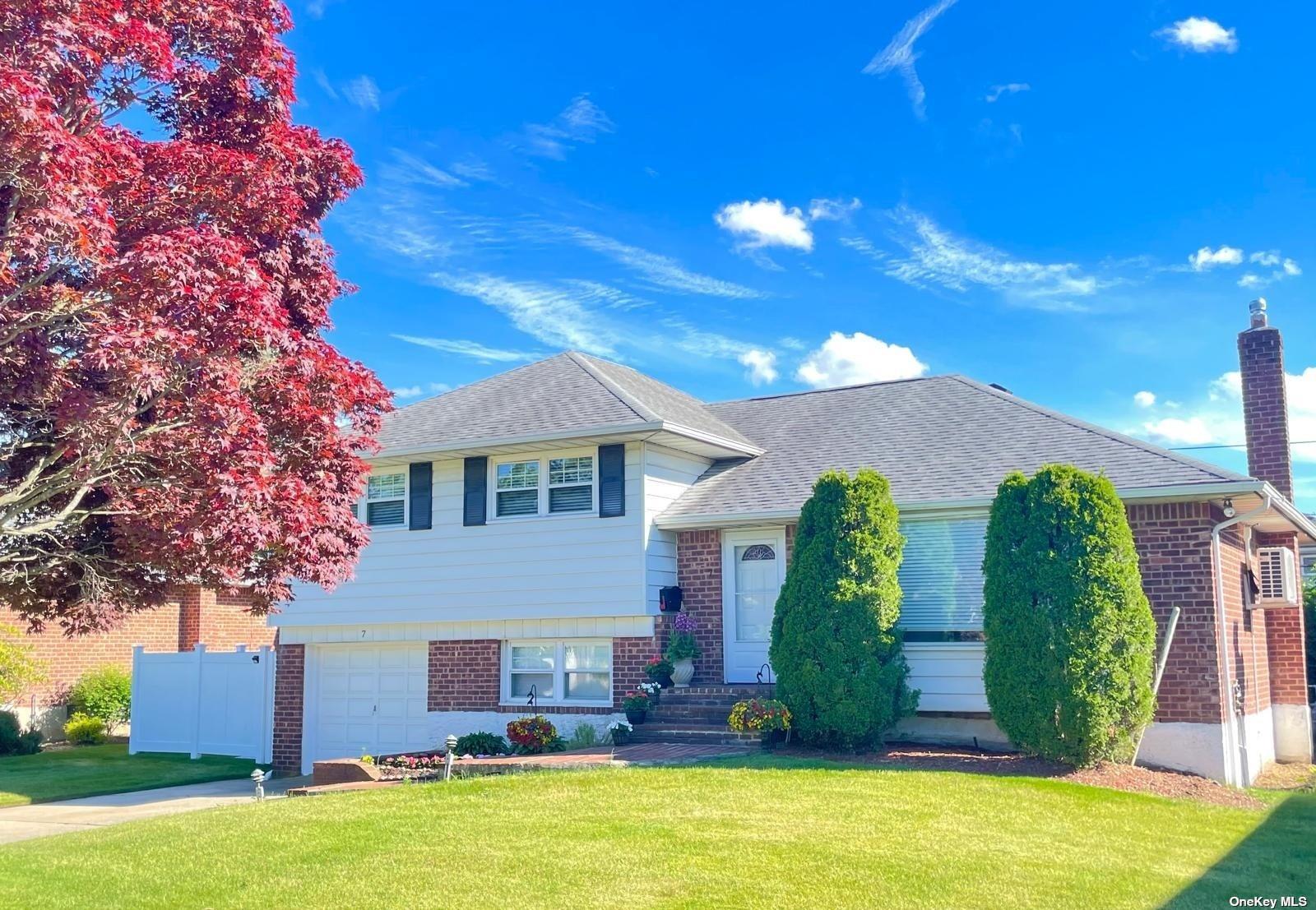 #1 photo, 7 Hillvale Road, Syosset , NY 11791