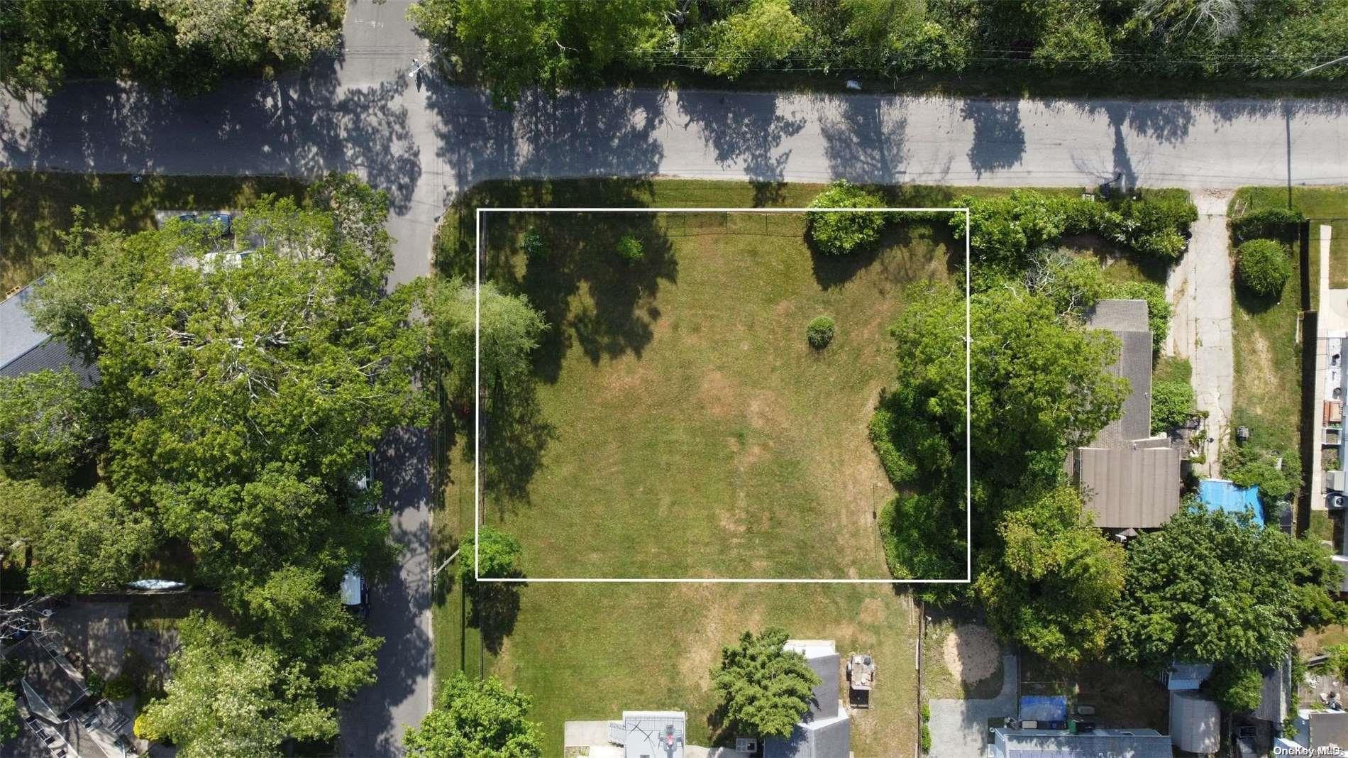 #4 photo, 105 Maywood Road, サフォーク郡 Mastic Beach , NY 11951