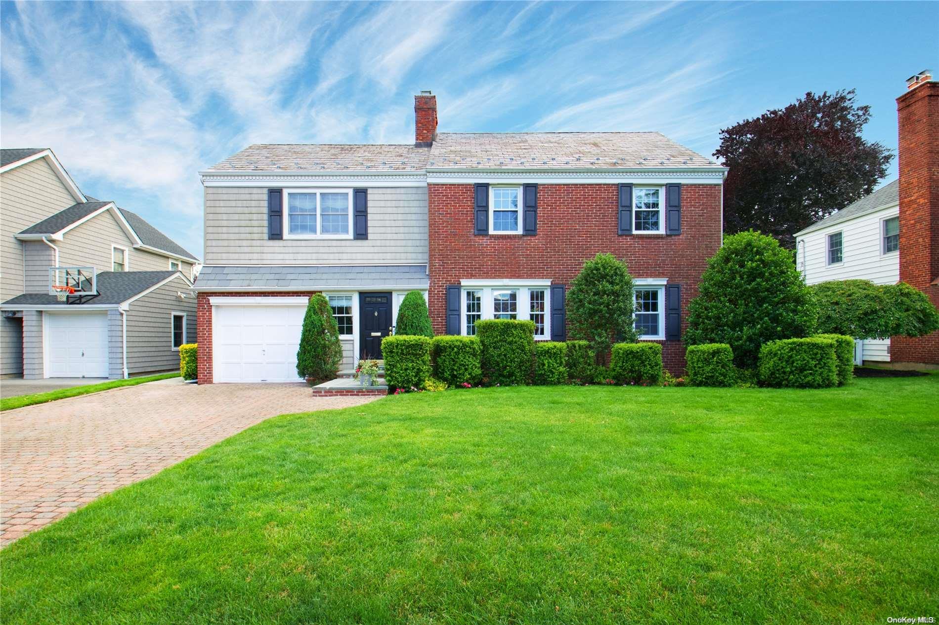 #1 photo, 82 Princeton Street, Garden City , NY 11530