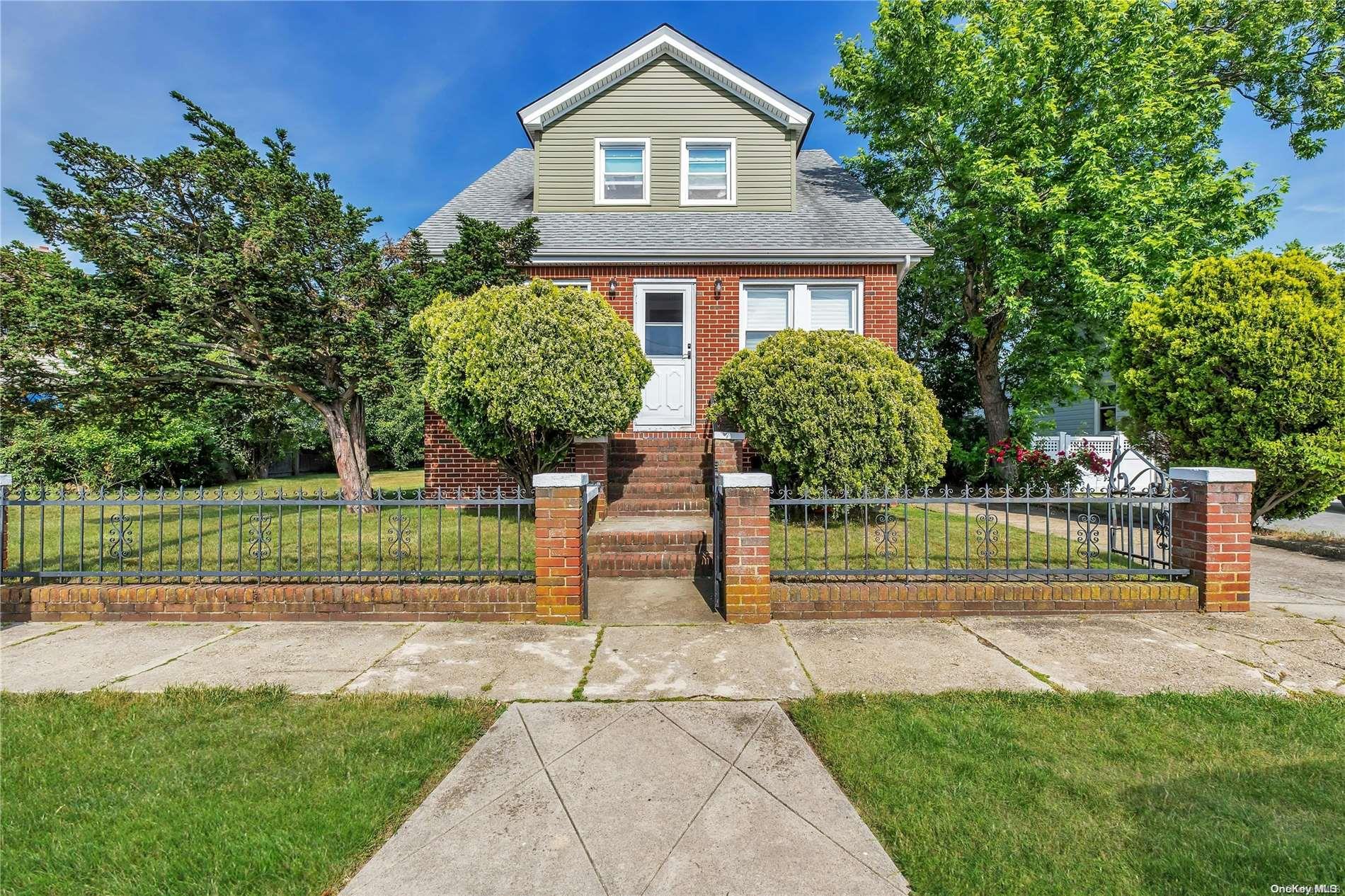 #1 photo, 129 Parma Road, Island Park , NY 11558