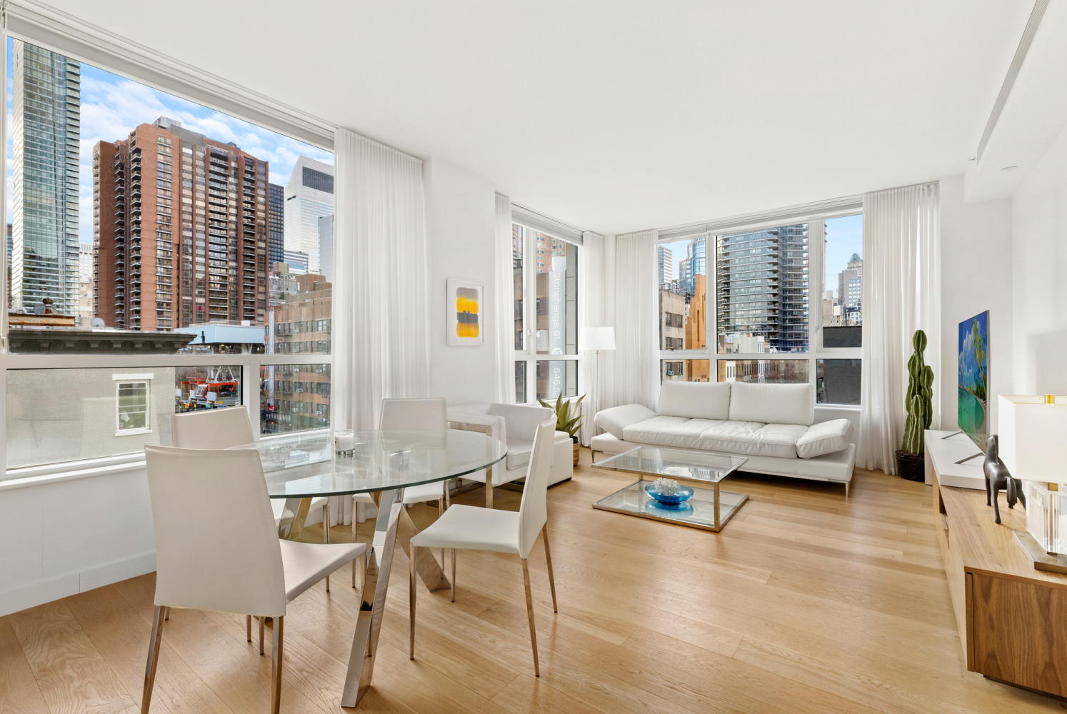 #1 photo, 301 E 61ST Street, Lenox Hill , NY 10065