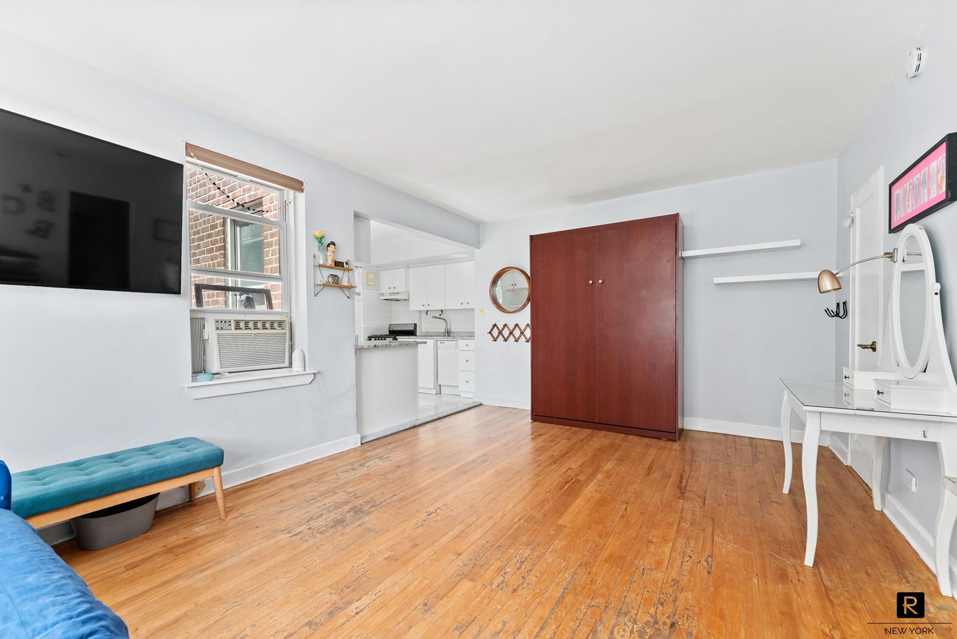 #4 photo, 39-60 52nd Street, クイーンズ区 Sunnyside Gardens , NY 11377