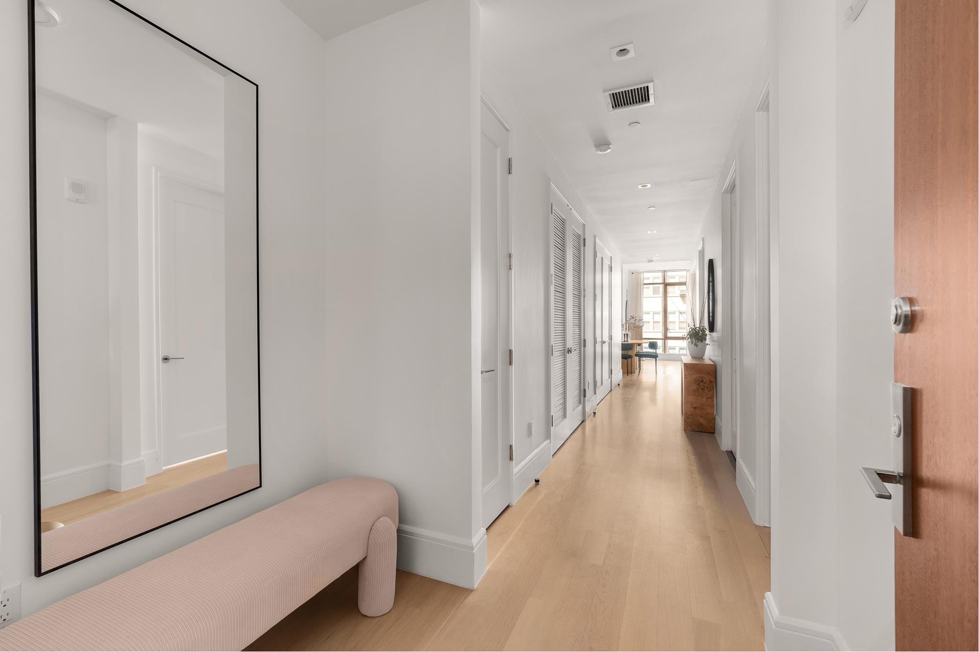 #6 photo, 215 E 19TH Street, マンハッタン Gramercy Park , NY 10003