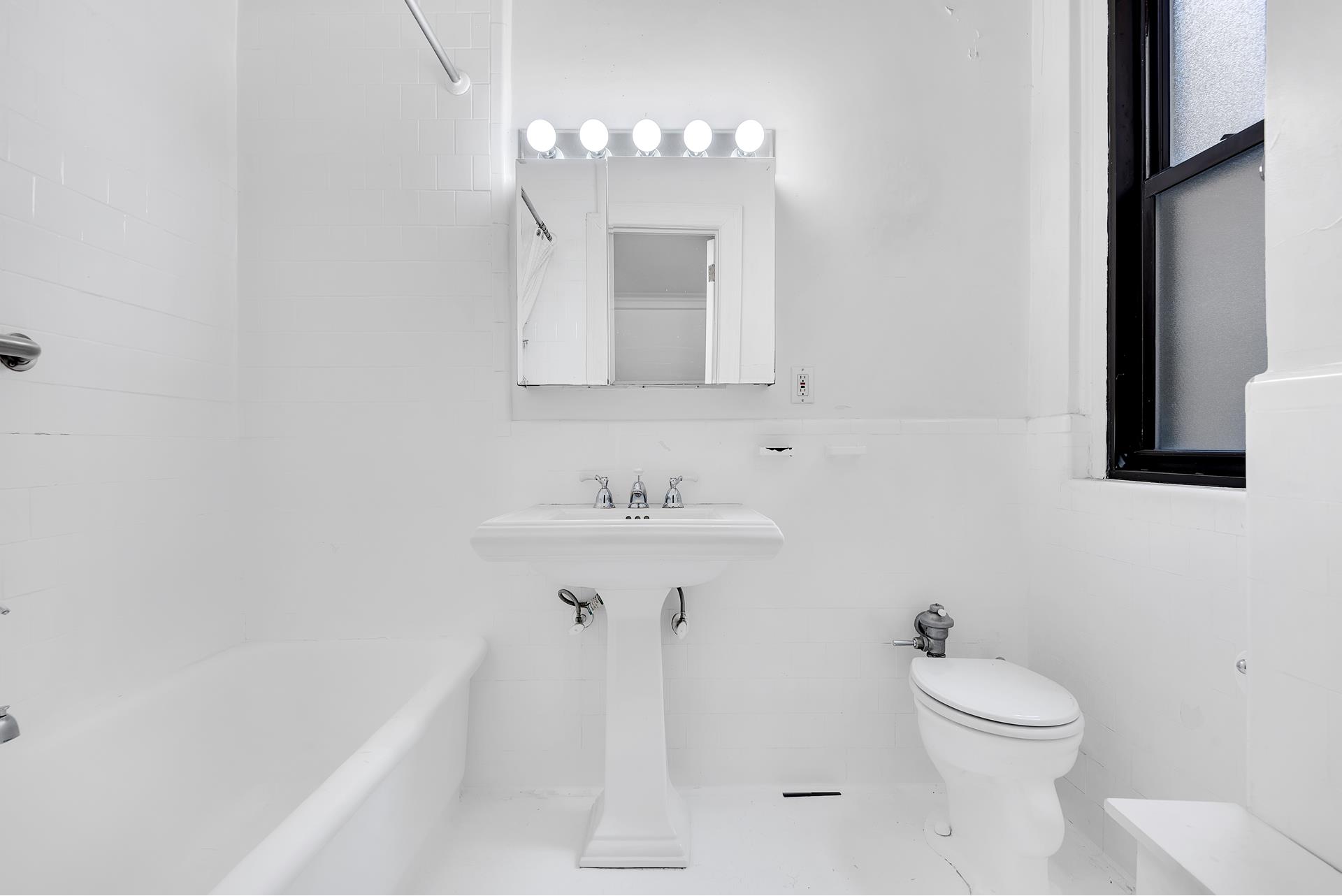 #8 photo, 1105 PARK Avenue, Carnegie Hill , NY 10128