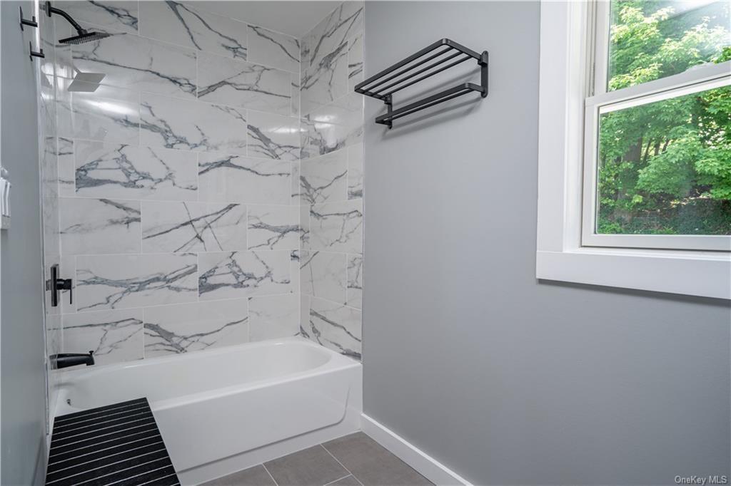 #19 photo, 1021 Route 9w, Nyack , NY 10960