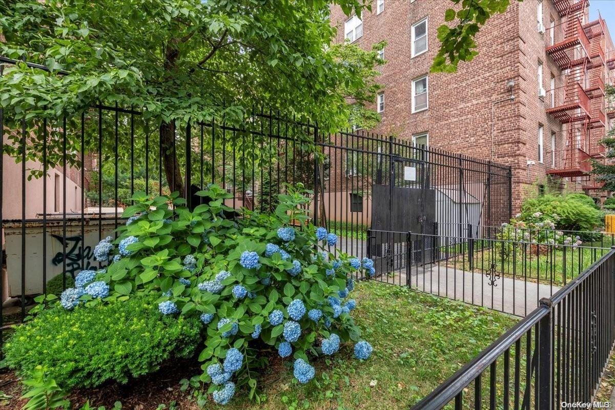 #19 photo, 33-04 91 Street, 皇后區 傑克遜高地 Jackson Heights , NY 11372