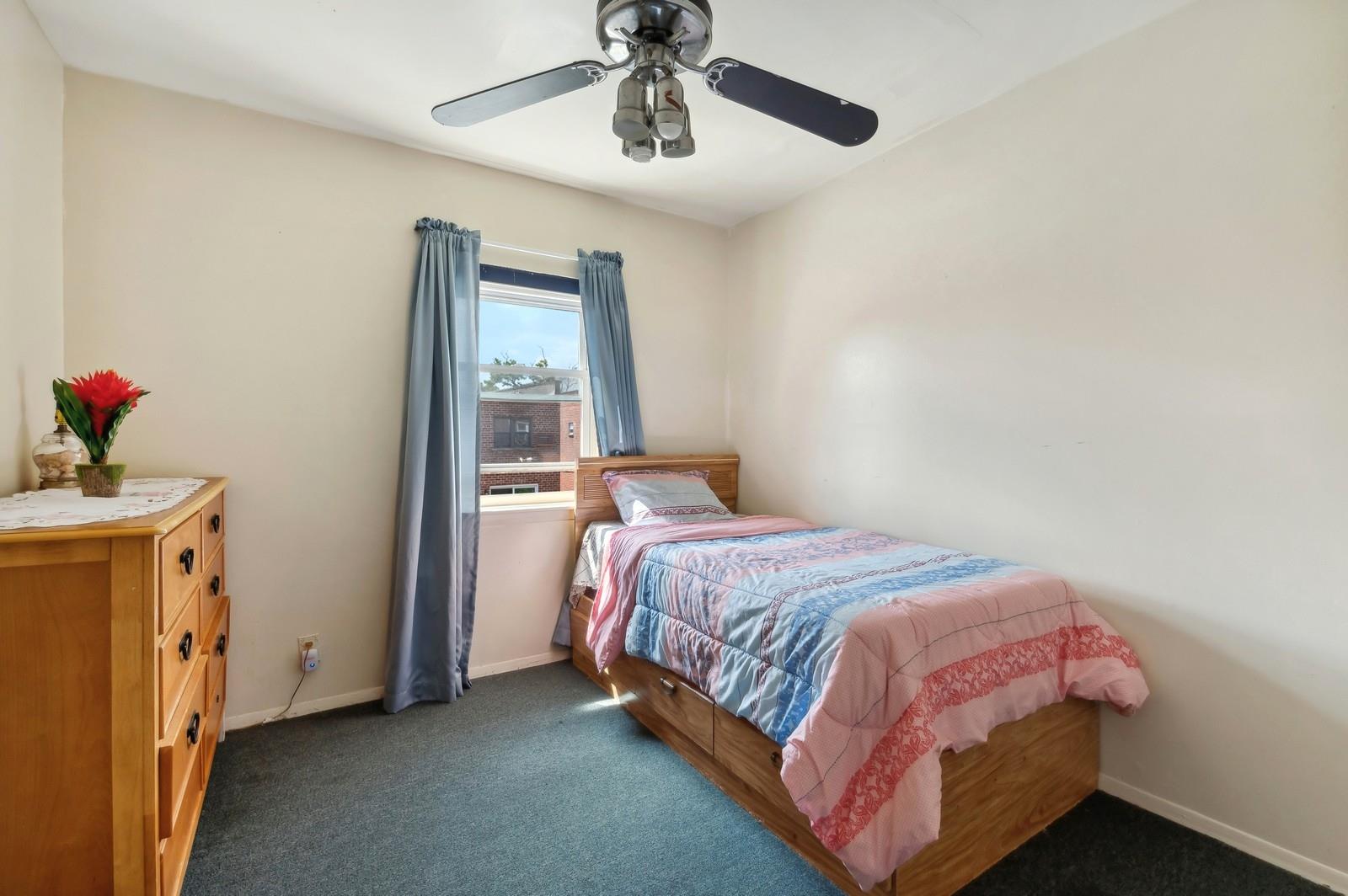 #12 photo, 10560 Flatlands 2nd Street, ブルックリン区 Canarsie , NY 11236