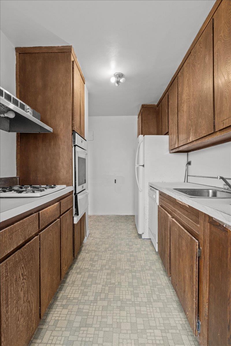 #12 photo, 555 Kappock Street, Bronx , NY 10463