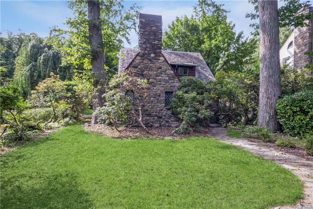 #1 photo, 49 AKA 59 Eton Road, Bronxville , NY 10708