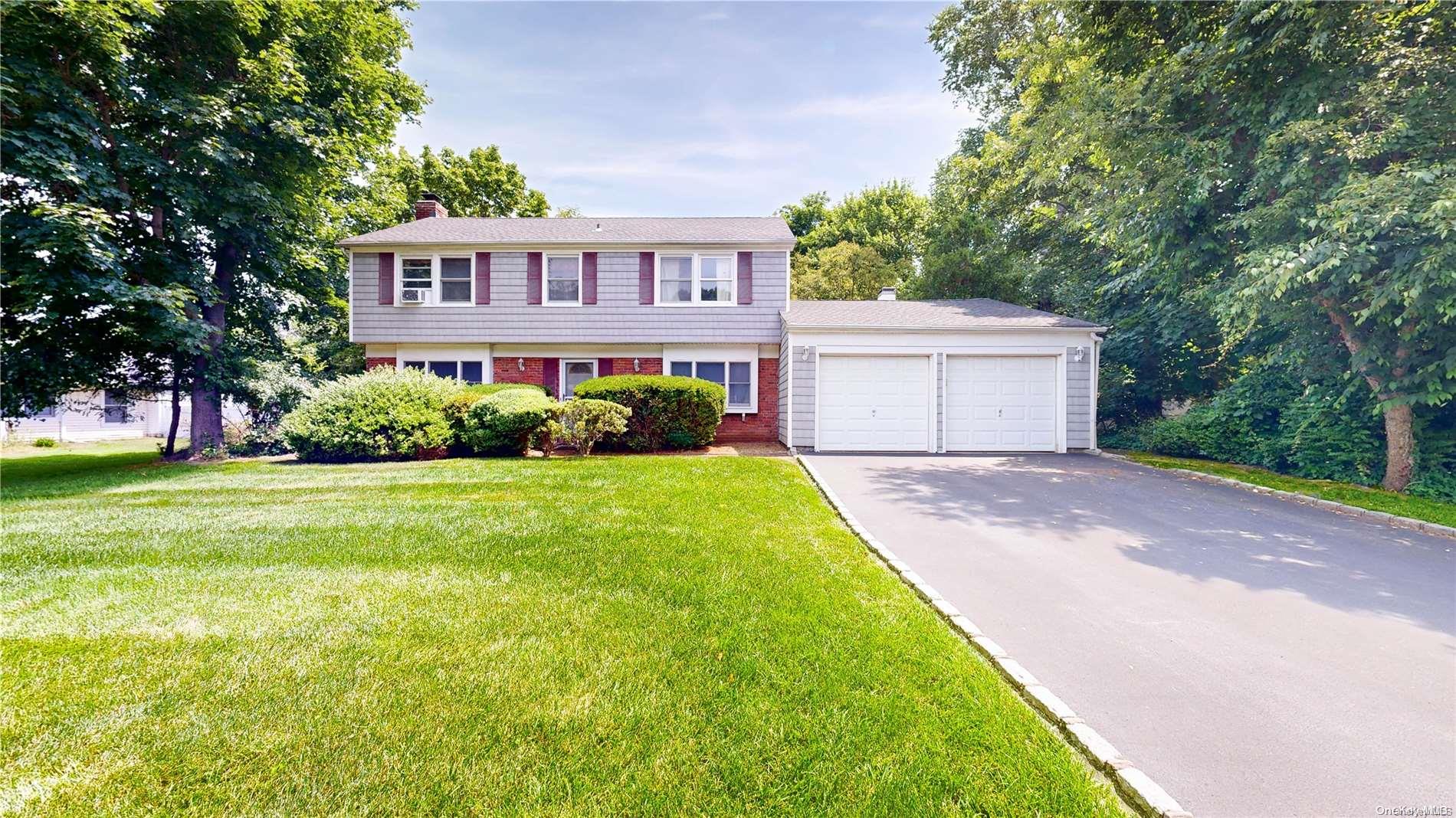 #1 photo, 44 Hargrove Drive, Stony Brook , NY 11790