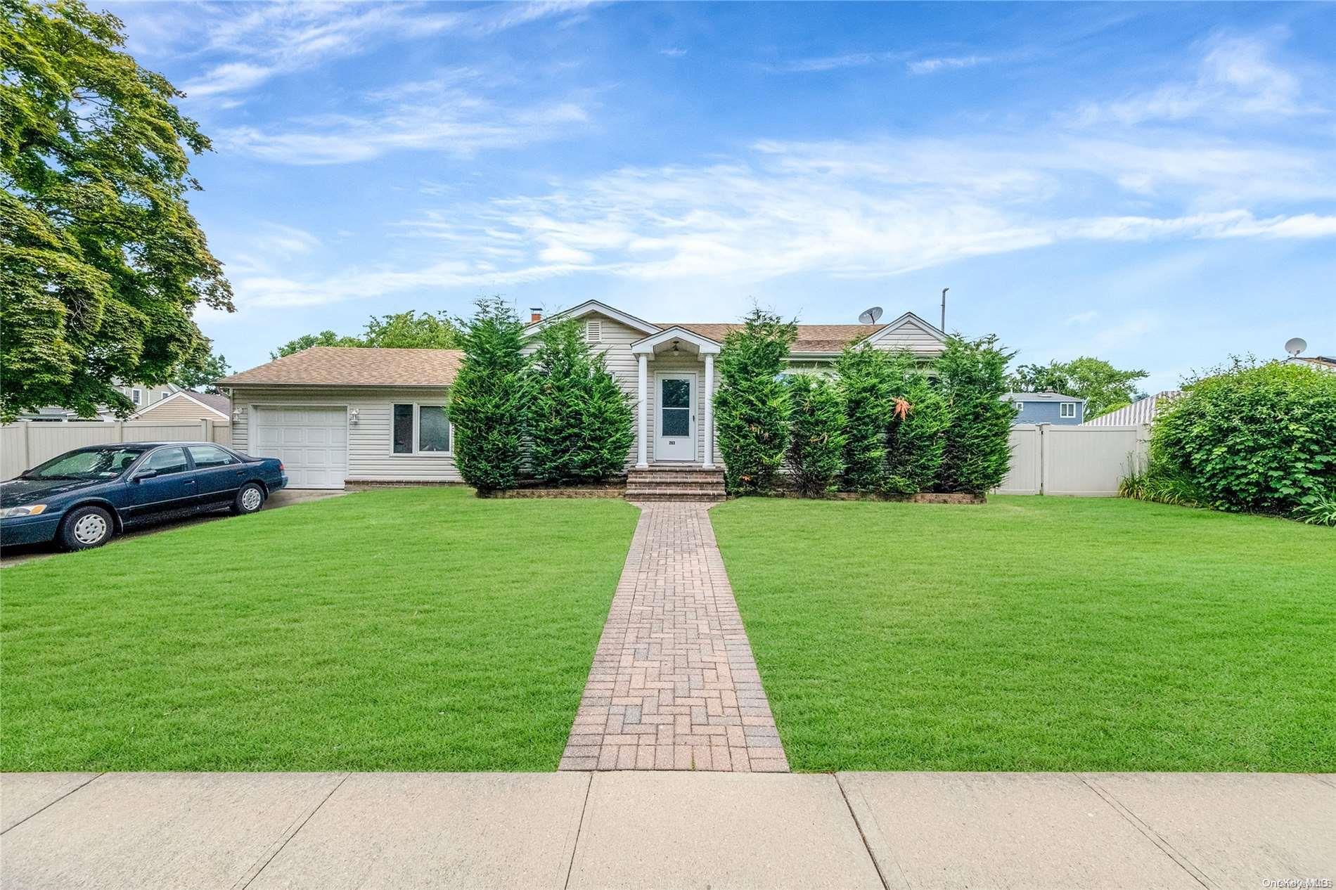 #1 photo, 263 N Park Drive, 長島 Massapequa , NY 11758
