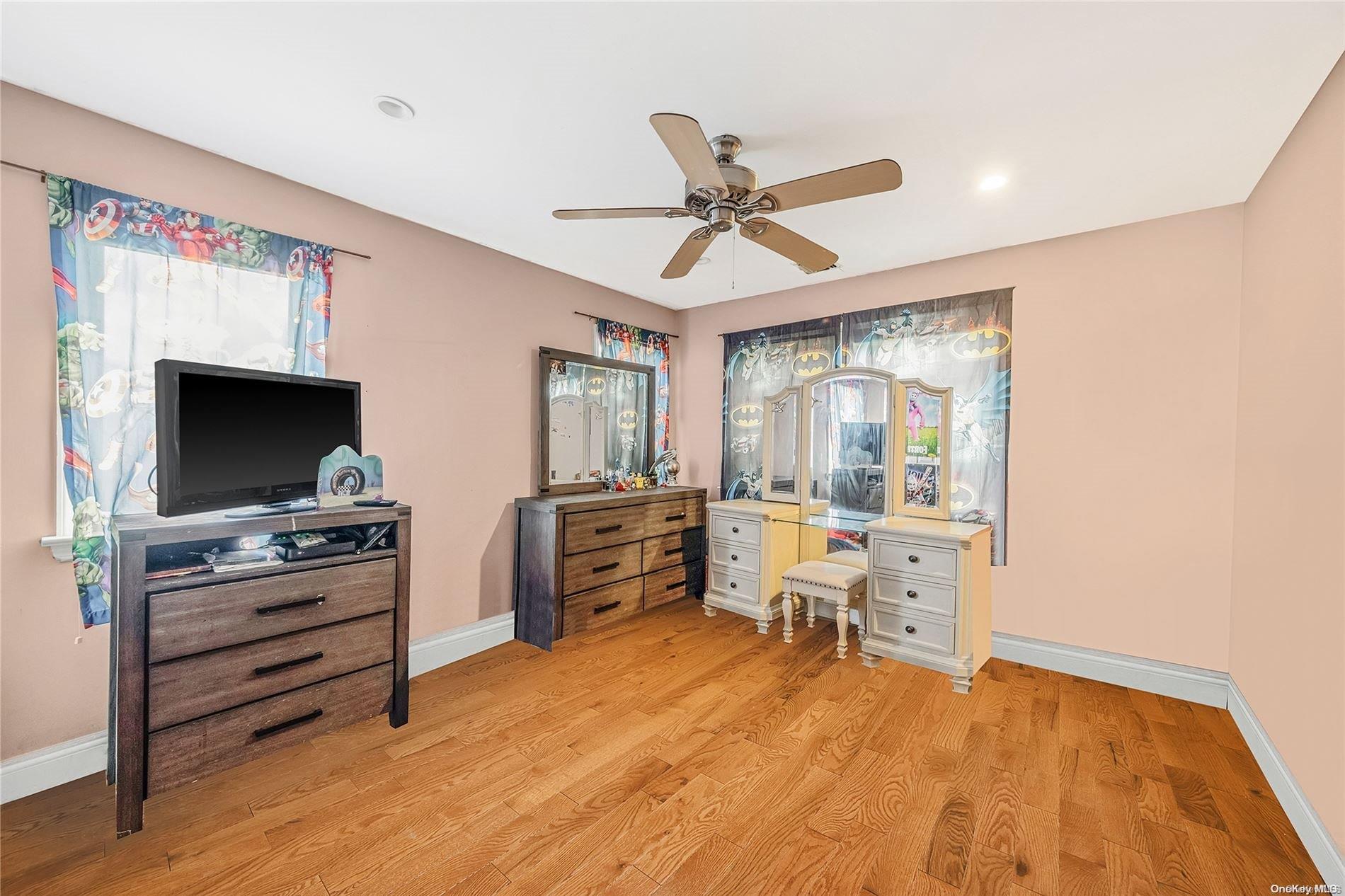 #16 photo, 263 N Park Drive, 롱 아일랜드 Massapequa , NY 11758