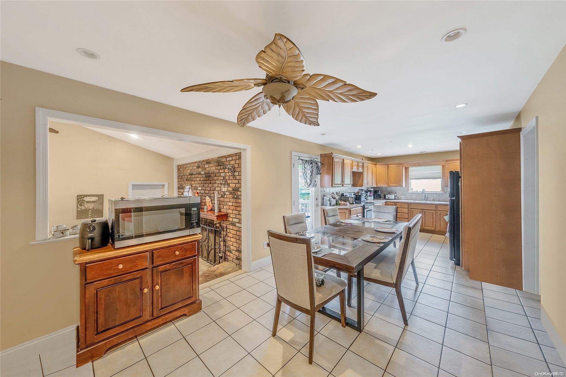 #7 photo, 263 N Park Drive, 롱 아일랜드 Massapequa , NY 11758