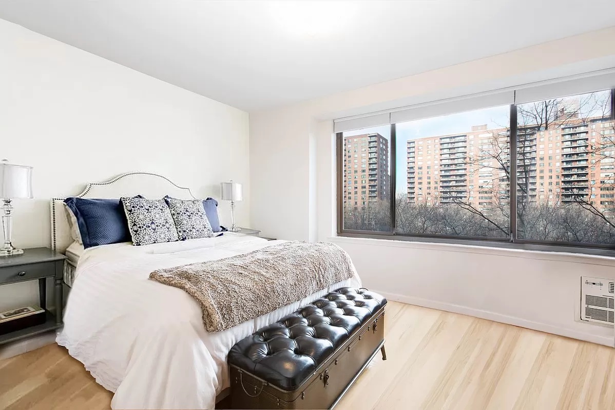#1 photo, 372 Central Park West 6Y, Upper West Side , NY 10025
