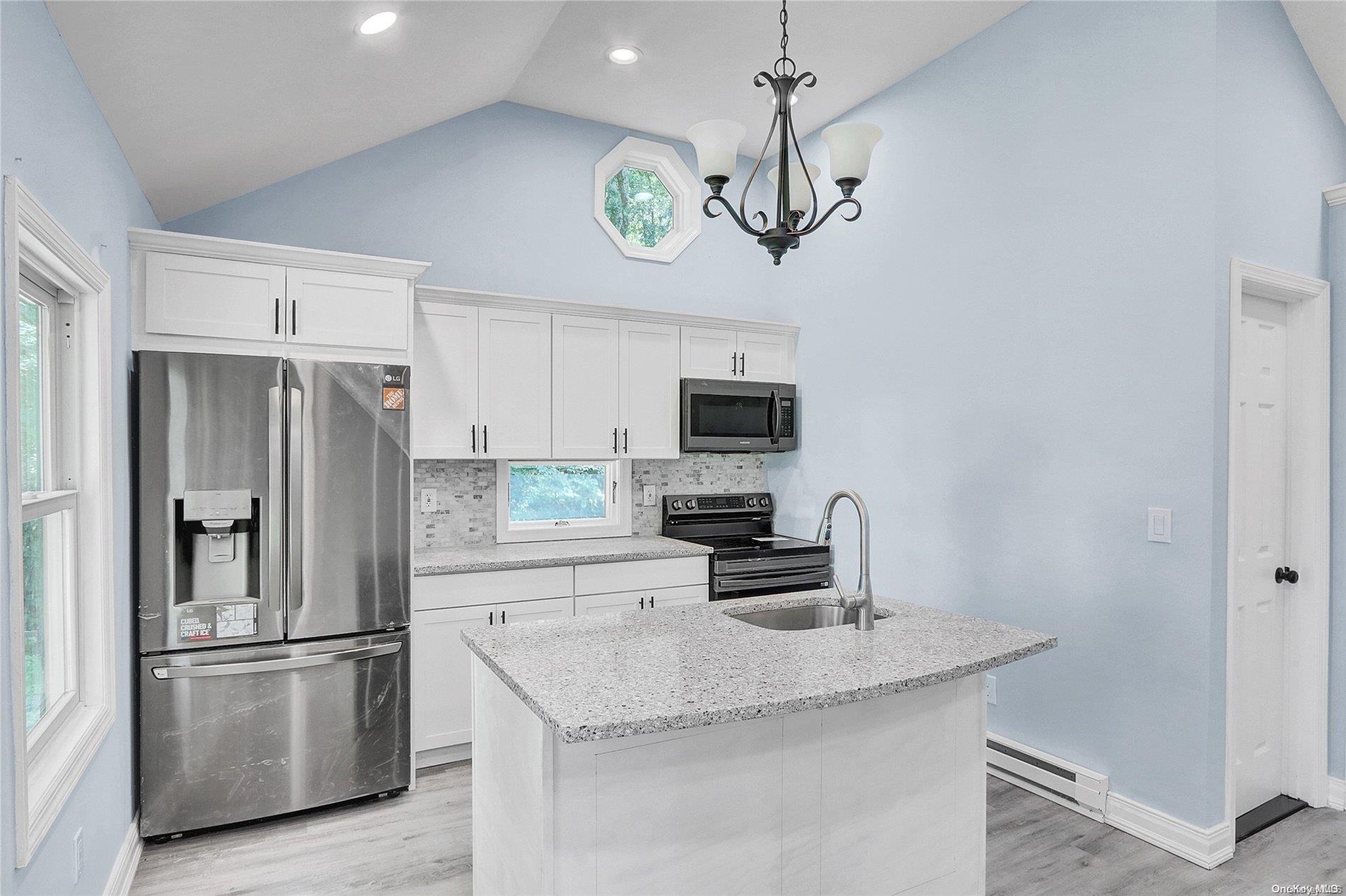 #11 photo, 46 Bernstein Boulevard, サフォーク郡 Center Moriches , NY 11934