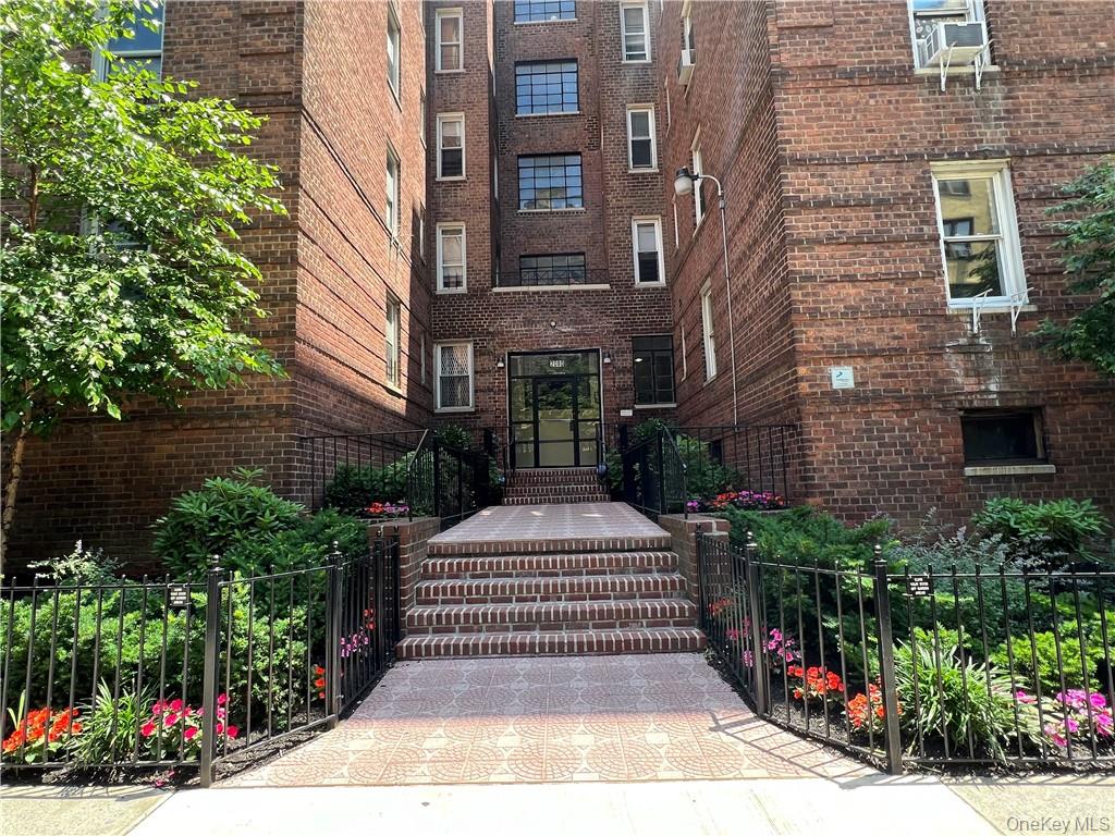 #14 photo, 2080 Barnes Avenue, ブロンクス区 Bronx , NY 10462