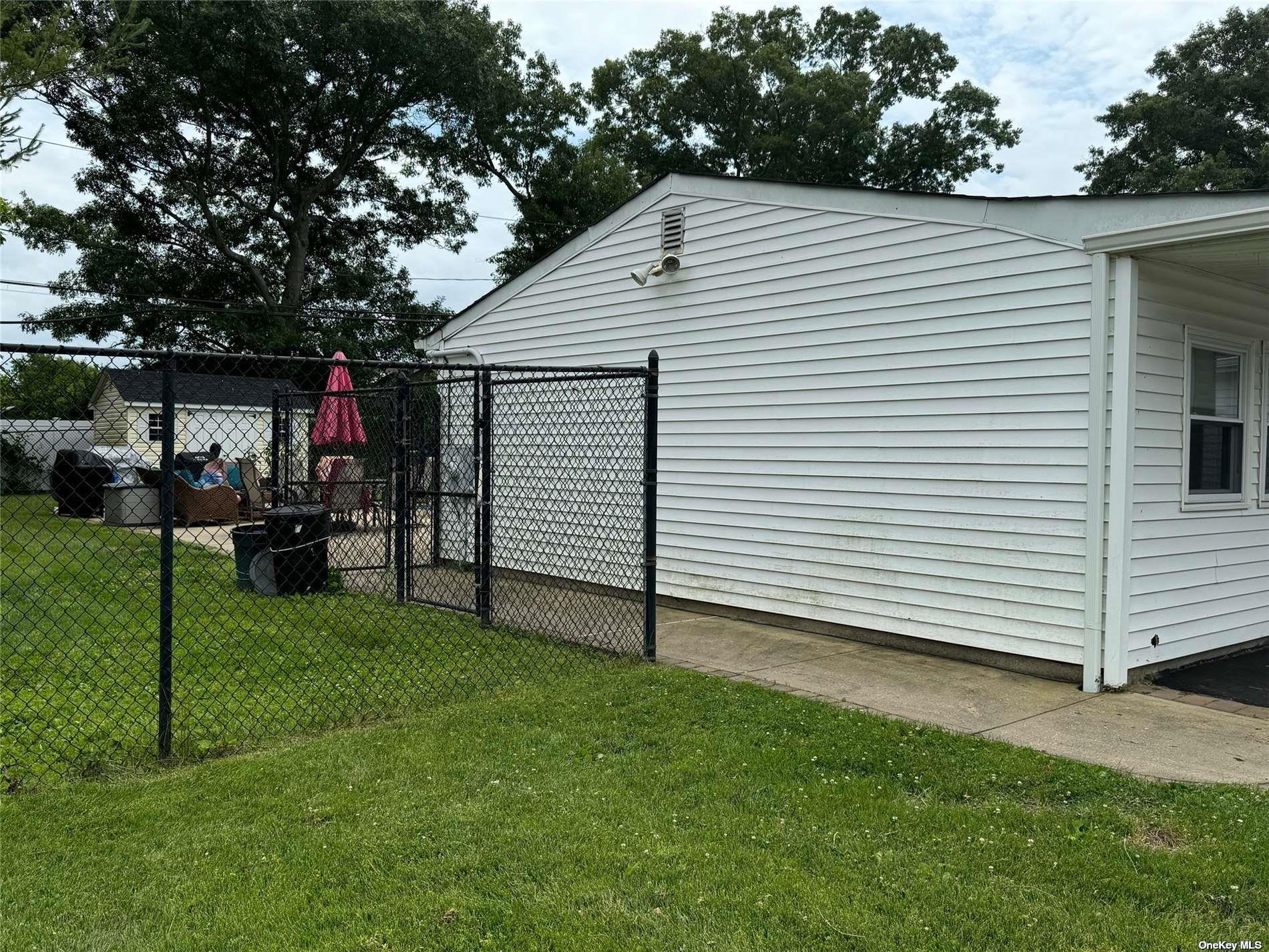 #11 photo, 47 College Hills Drive, サフォーク郡 Farmingville , NY 11738