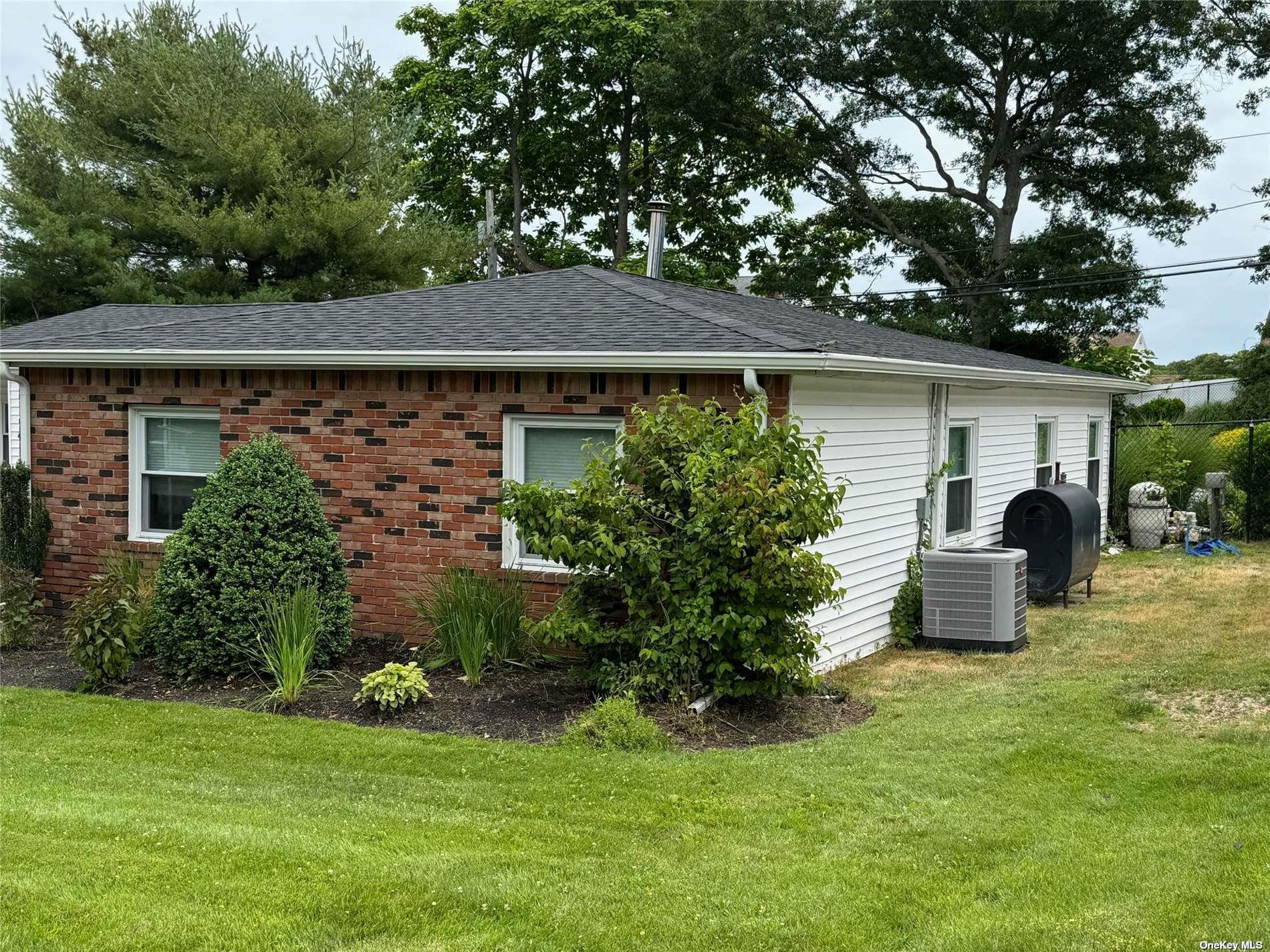 #14 photo, 47 College Hills Drive, サフォーク郡 Farmingville , NY 11738