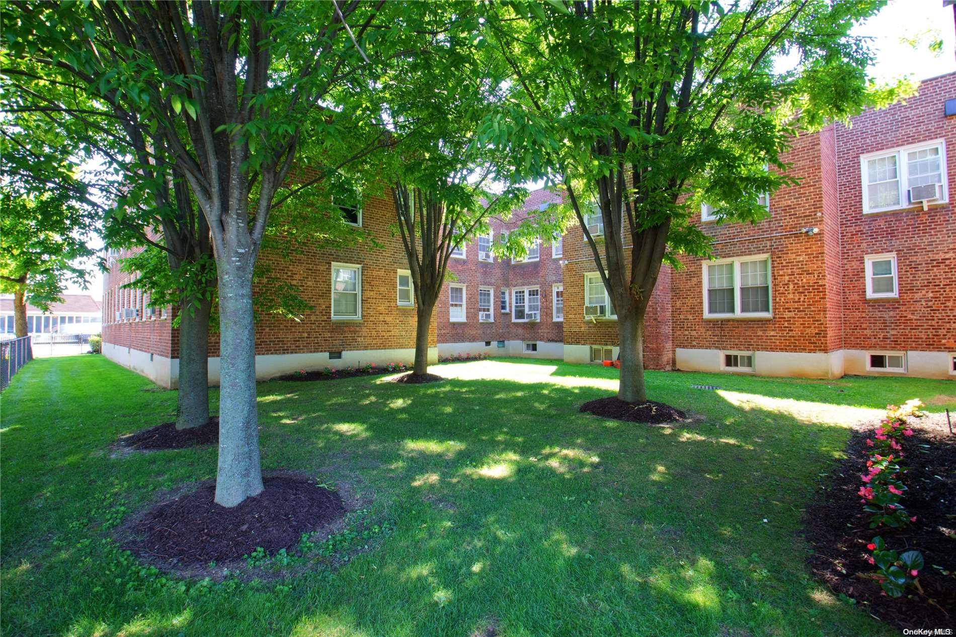 #3 photo, 70 S Park Avenue, ナッソー郡 Rockville Centre , NY 11570