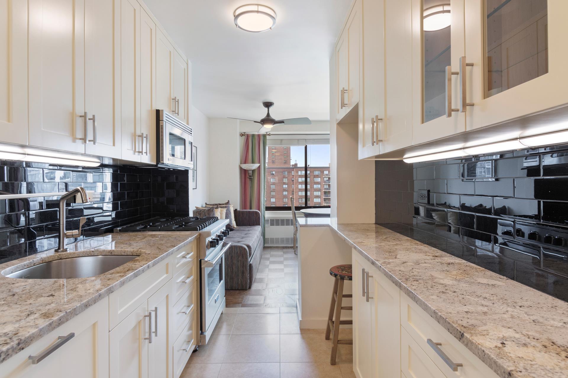 #1 photo, 382 CENTRAL Park W, Upper West Side , NY 10025