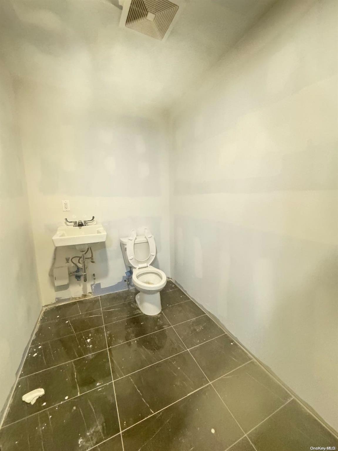 #3 photo, 64-16 Wetherole Street, クイーンズ区 Rego Park , NY 11374