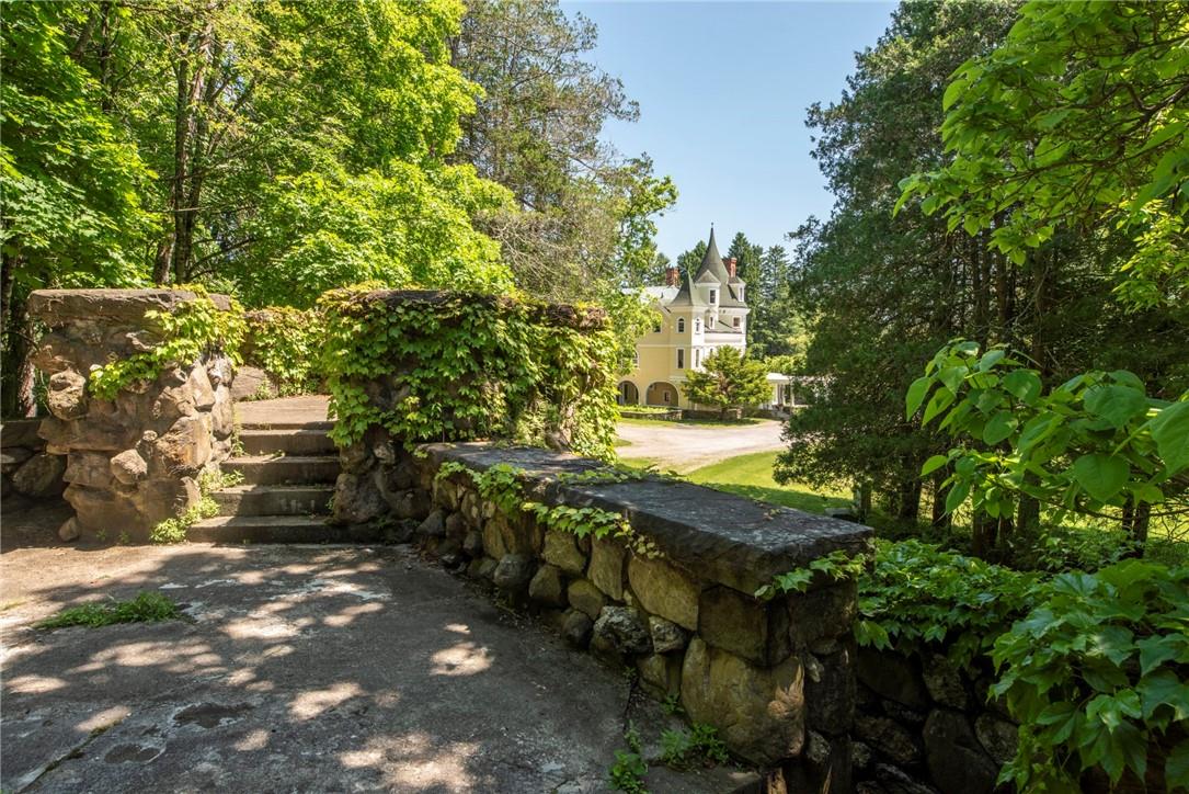 #17 photo, 45 Hitchcock Lane, Millbrook , NY 12545