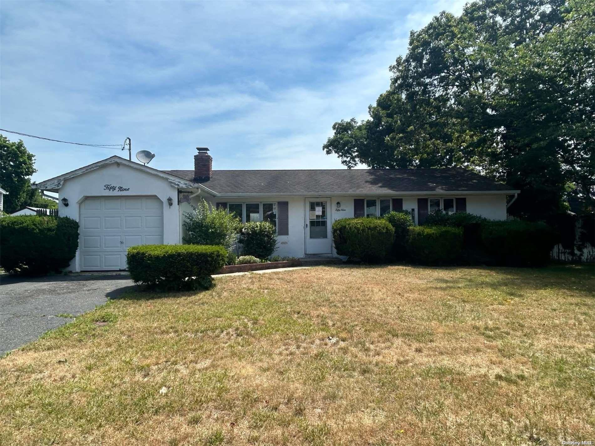 #1 photo, 59 Smithtown Polk Boulevard, سوفولك Centereach , NY 11720