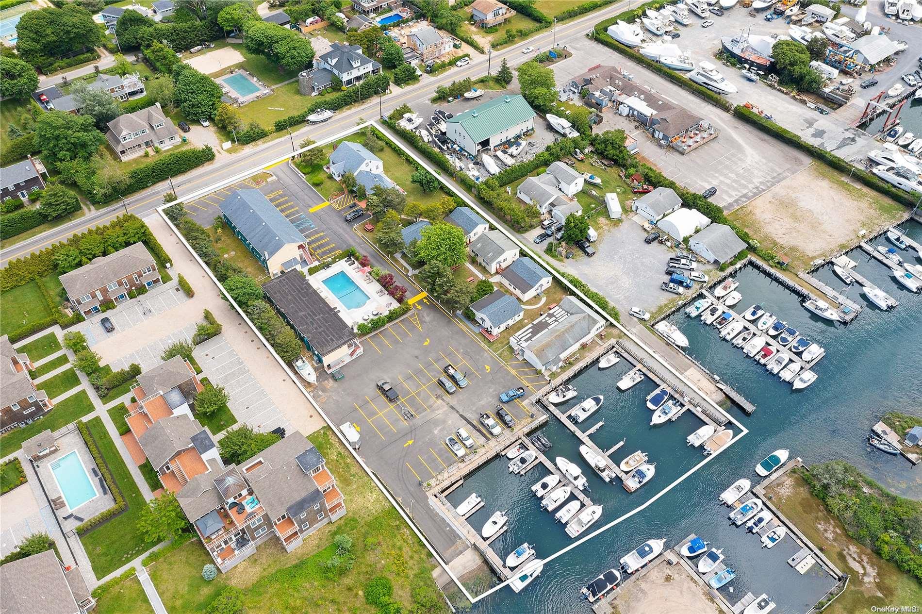 #4 photo, 72 Foster Avenue, サフォーク郡 Hampton Bays , NY 11946