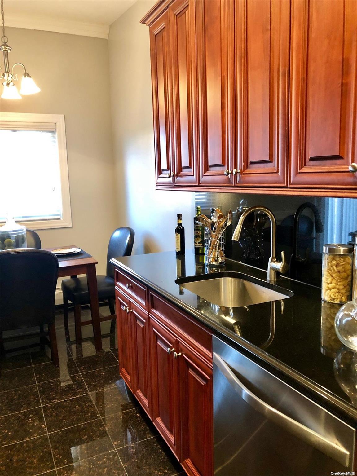 #2 photo, 234 River Avenue, サフォーク郡 Patchogue , NY 11772