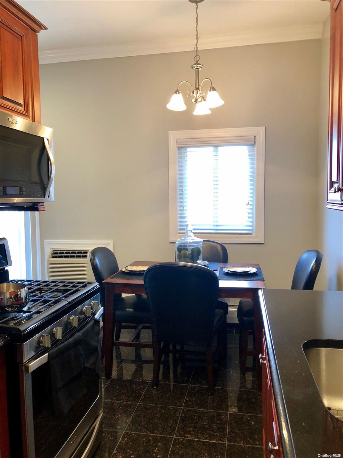 #3 photo, 234 River Avenue, サフォーク郡 Patchogue , NY 11772