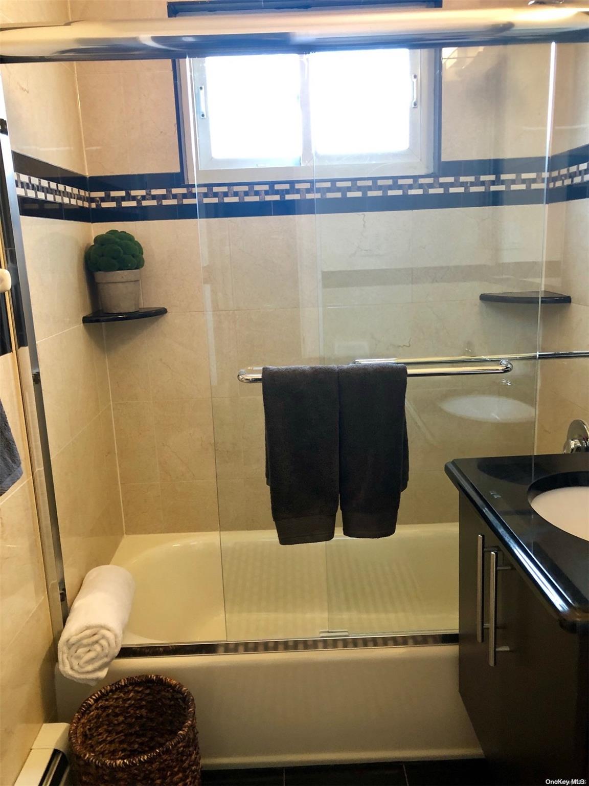 #9 photo, 234 River Avenue, サフォーク郡 Patchogue , NY 11772