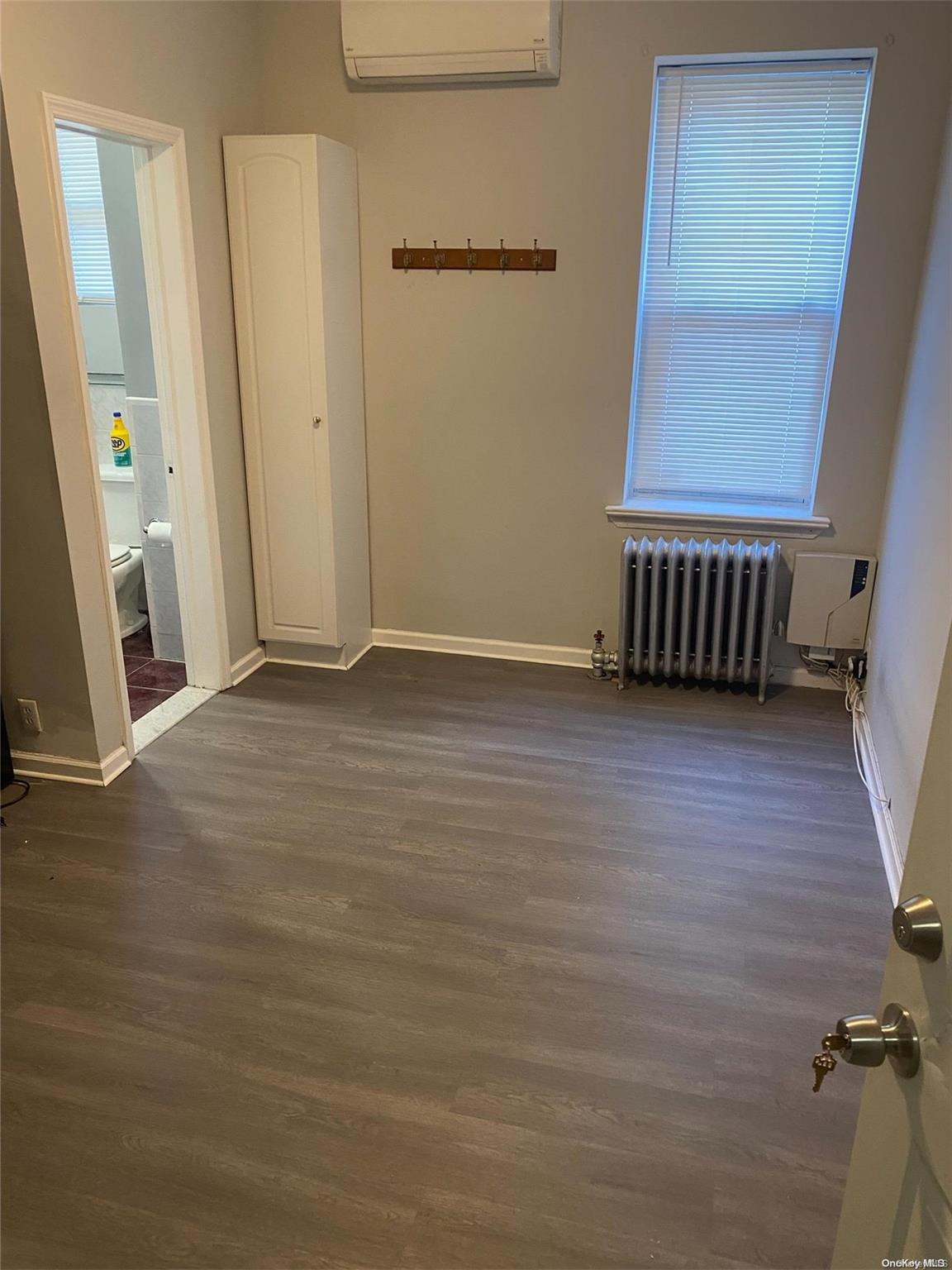 1,600 rent 5806 Seabury Street 1F, Flushing , NY 11373 MLS