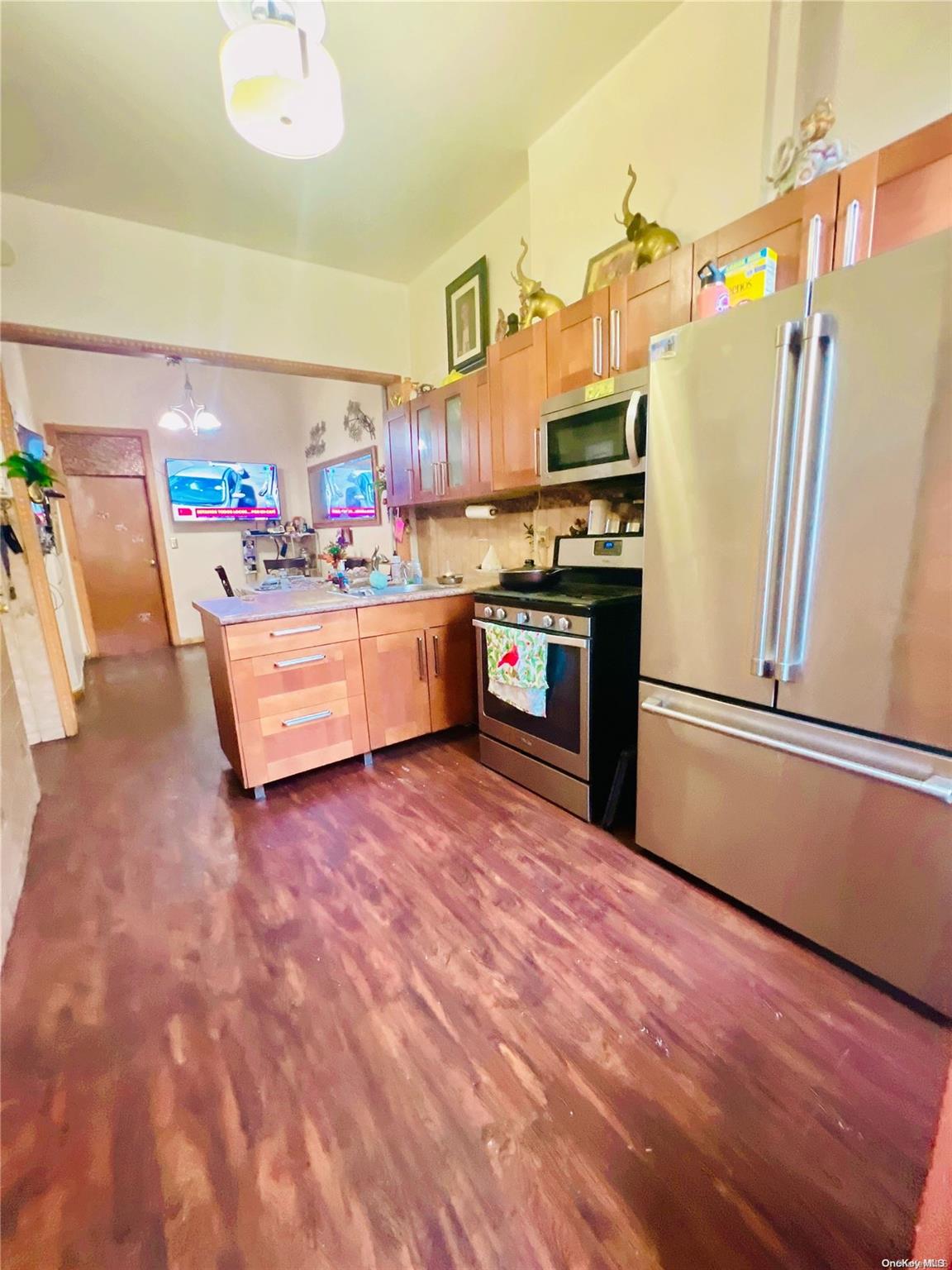 #11 photo, 23-58 38th Street, クイーンズ区 Long Island City , NY 11105