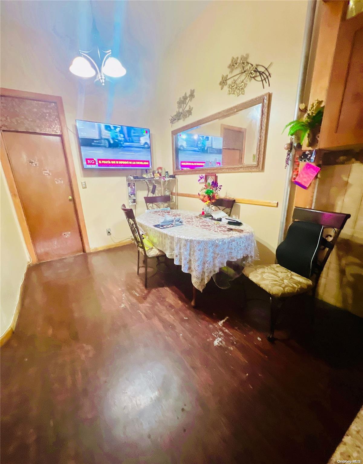 #12 photo, 23-58 38th Street, クイーンズ区 Long Island City , NY 11105