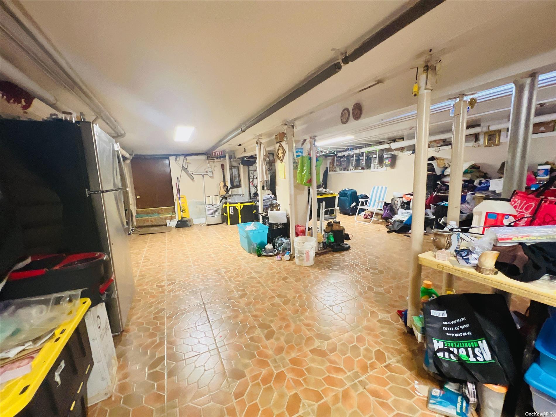 #17 photo, 23-58 38th Street, クイーンズ区 Long Island City , NY 11105