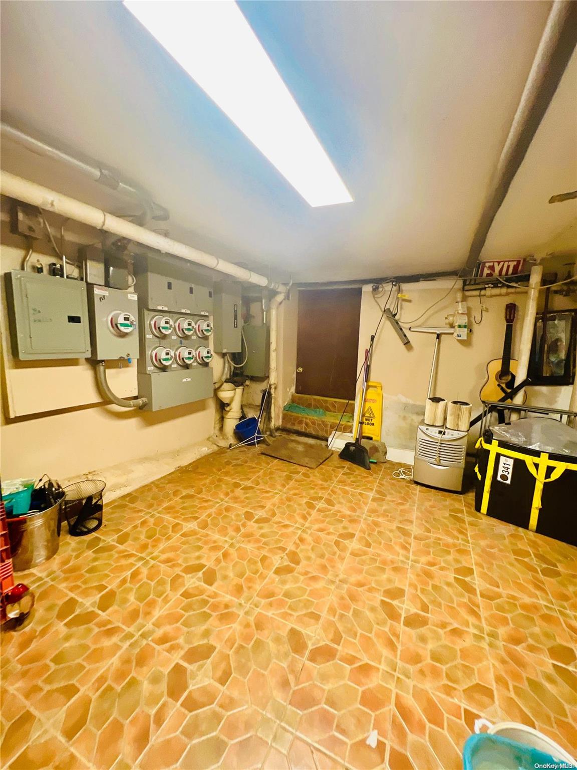 #19 photo, 23-58 38th Street, クイーンズ区 Long Island City , NY 11105