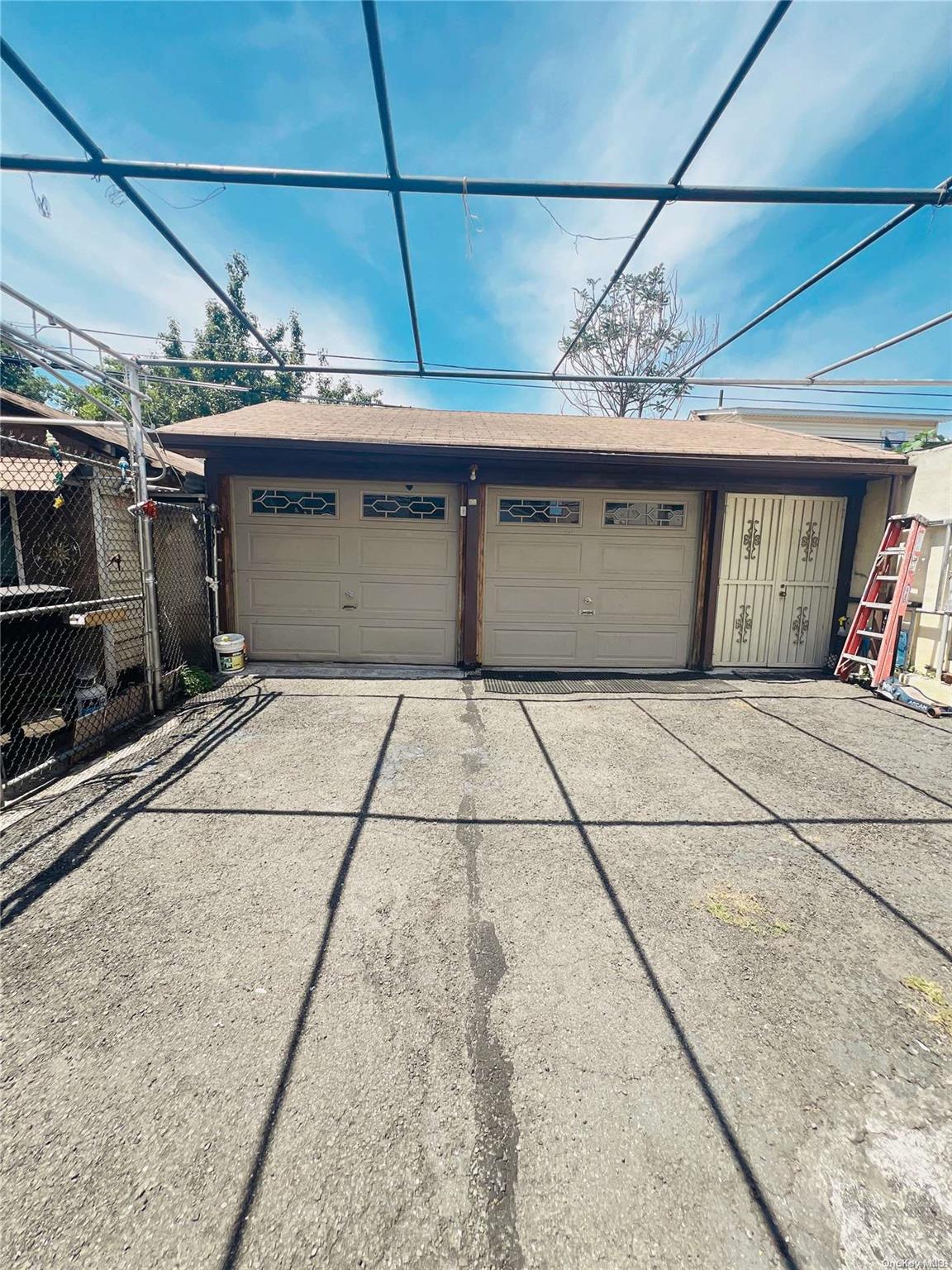 #2 photo, 23-58 38th Street, クイーンズ区 Long Island City , NY 11105