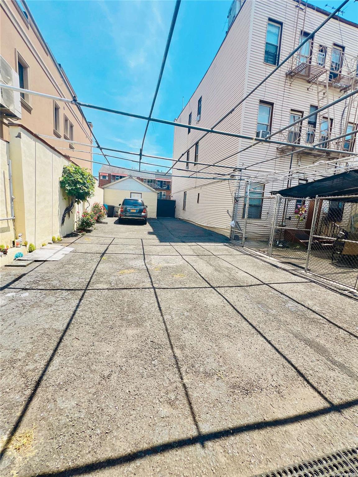 #4 photo, 23-58 38th Street, クイーンズ区 Long Island City , NY 11105