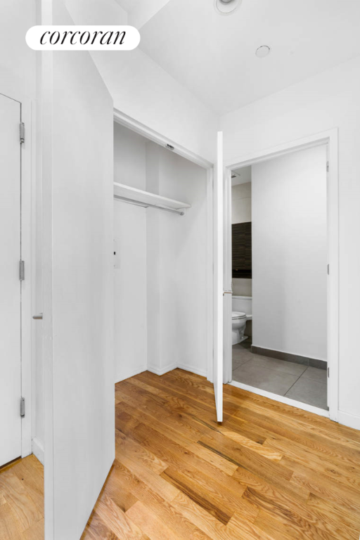 #8 photo, 330 E 119TH Street, マンハッタン East Harlem , NY 10035