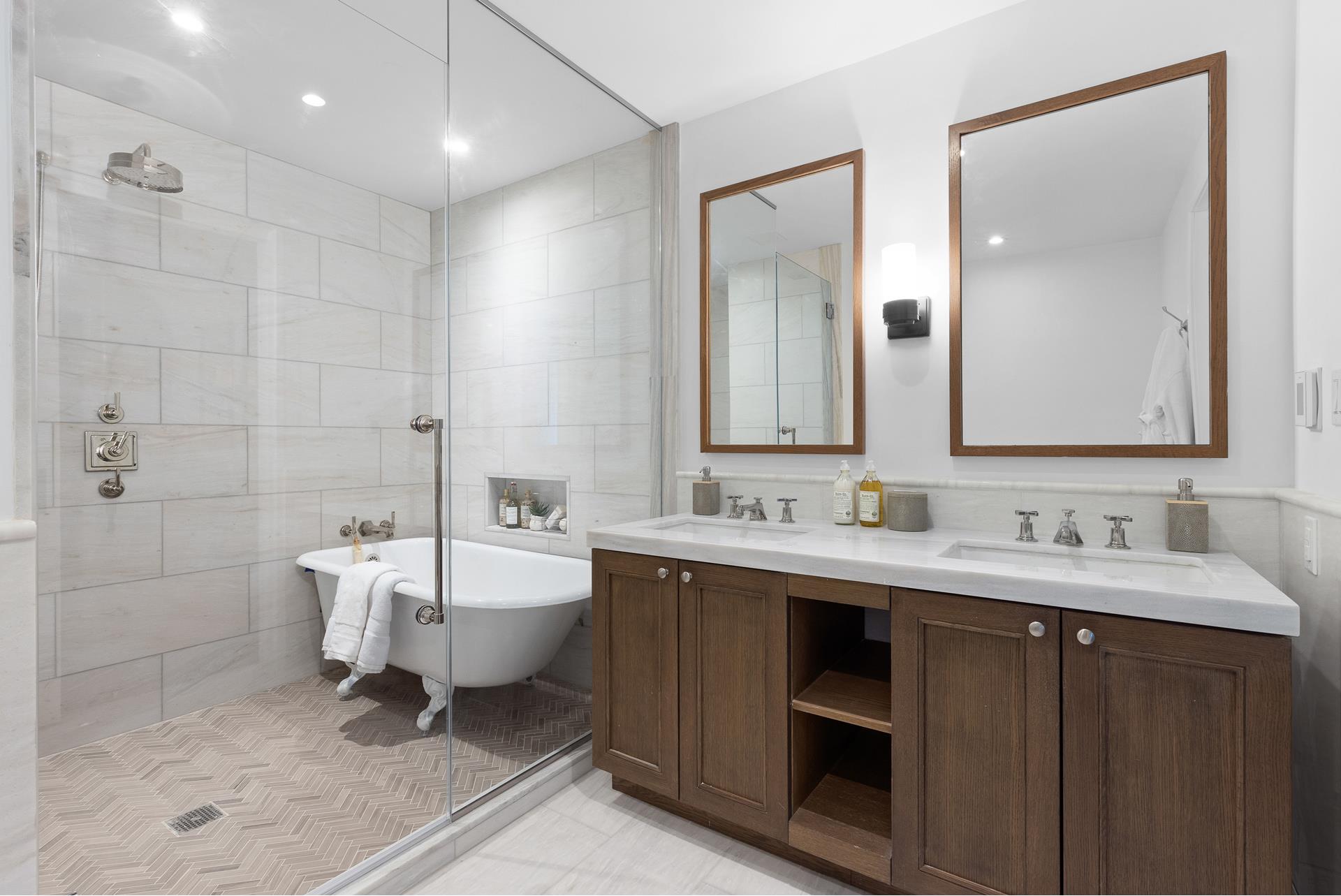 #11 photo, 220 E 20TH Street, マンハッタン Gramercy Park , NY 10003