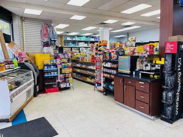 #3 photo, 192 Port Richmond Ave., スタテンアイランド Staten Island , NY 10302