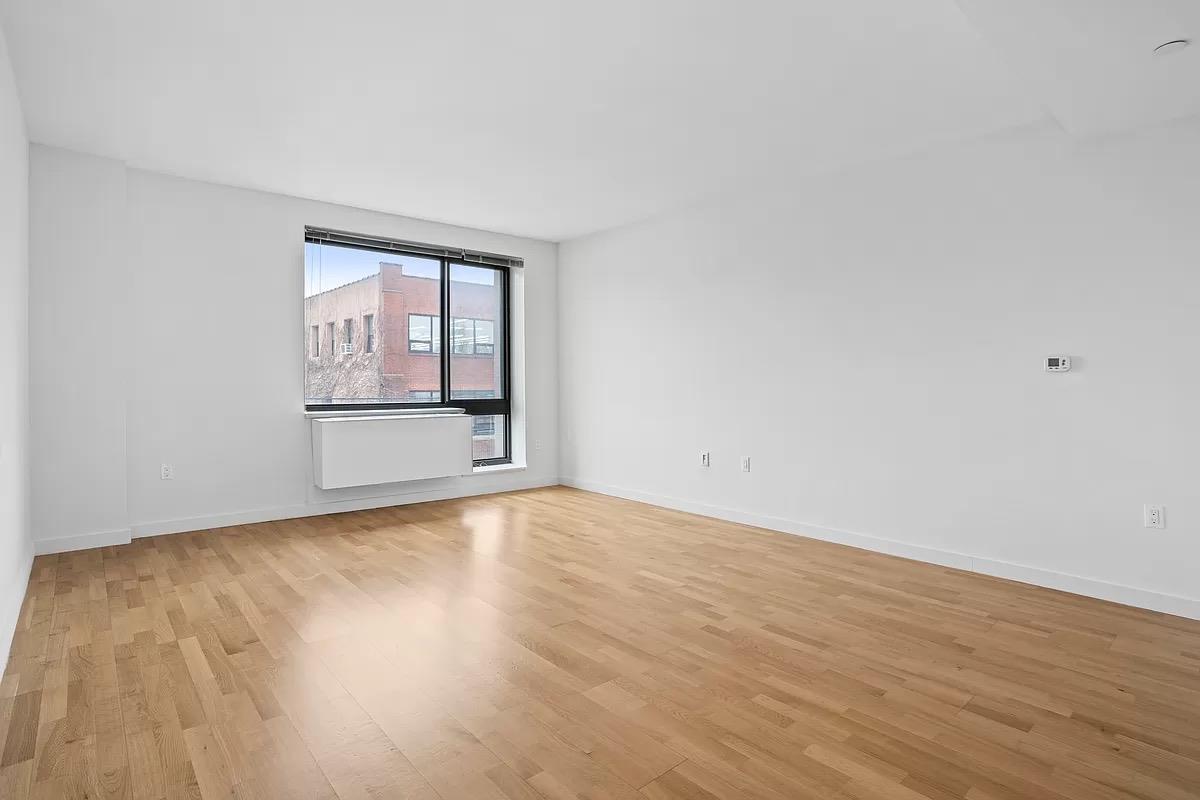 #1 photo, 44-72 11TH Street, কুইন্‌স Hunters Point , NY 11101