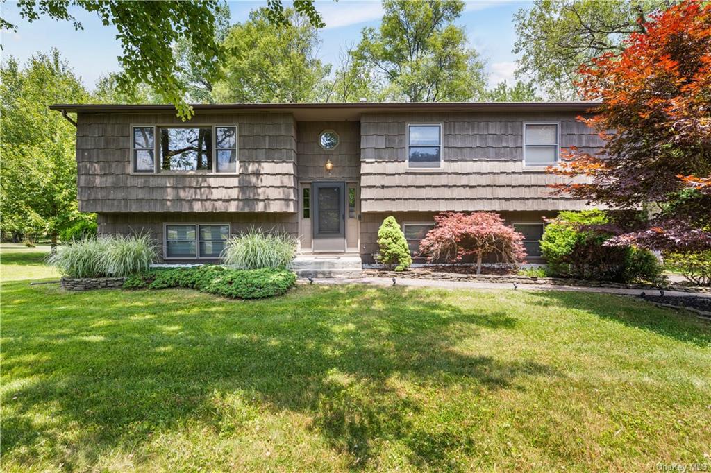 #1 photo, 7 Kingsland Drive, New City , NY 10956